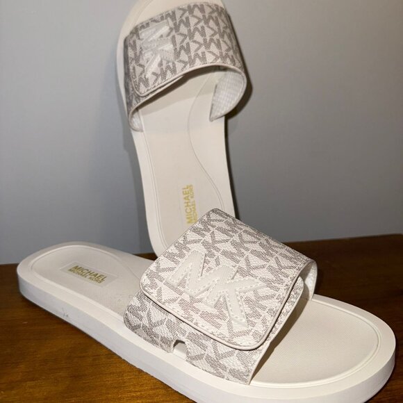 Michael Kors sandals - Picture 1 of 5